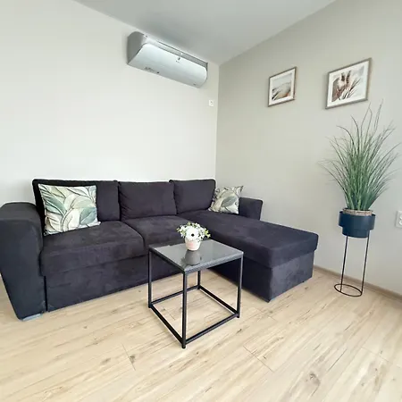 Azure Lazur 2bd * Burgas